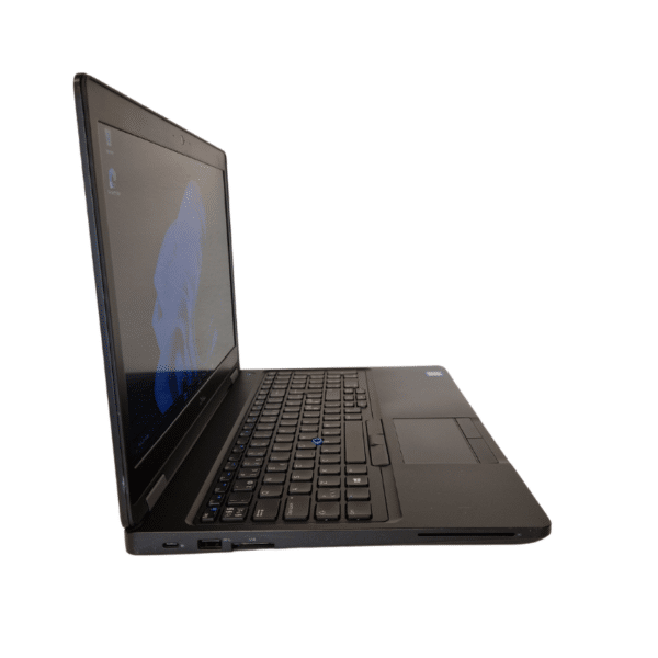 Dell Latitude 5590 | 15,6″ FHD | I5 | 16GB | 256GB SSD | Grade A - set fra venstre side