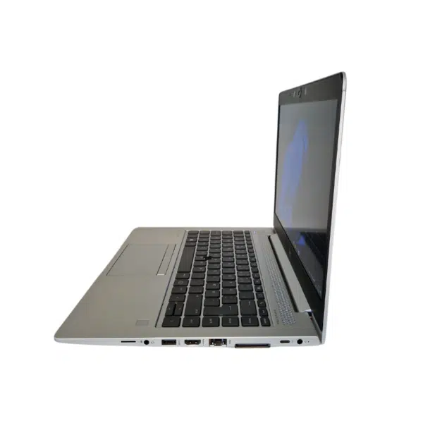 HP EliteBook 840 G5 | 14,1″ | i5 | 8GB | 256GB SSD | Brugt B - set fra højre side