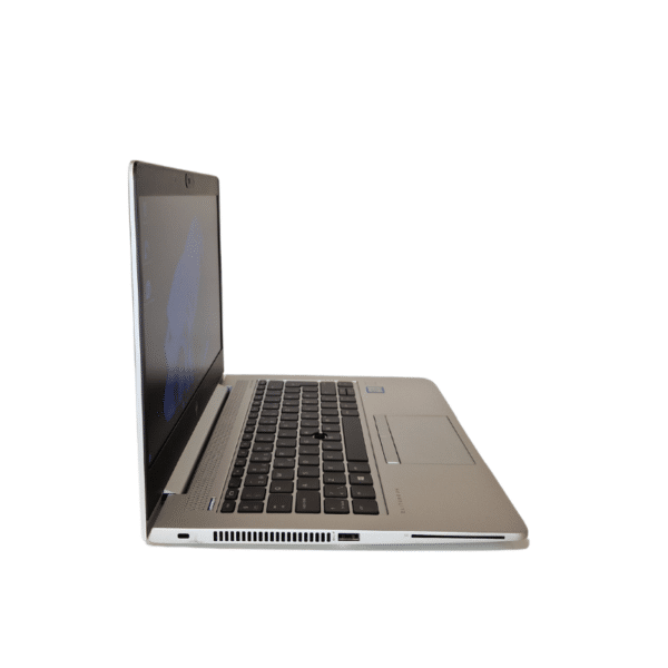 HP EliteBook 830 G5 | 13,3″ | i5 | 8GB | 256GB SSD | Brugt A - vist fra venstre side