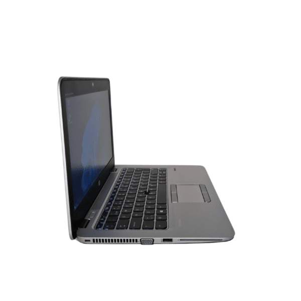 HP Elitebook 820 G3 | 12,5″ | i5 | 8GB | 256GB SSD | Brugt A - vist fra venstre side