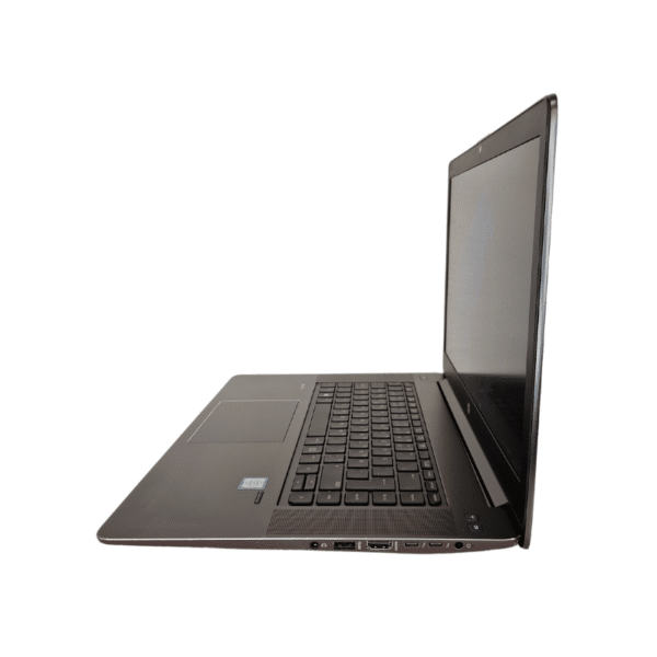 HP ZBook Studio G3 | 15,6″ FHD | I7 | 8GB | 256GB SSD | Grade A - set fra højre side