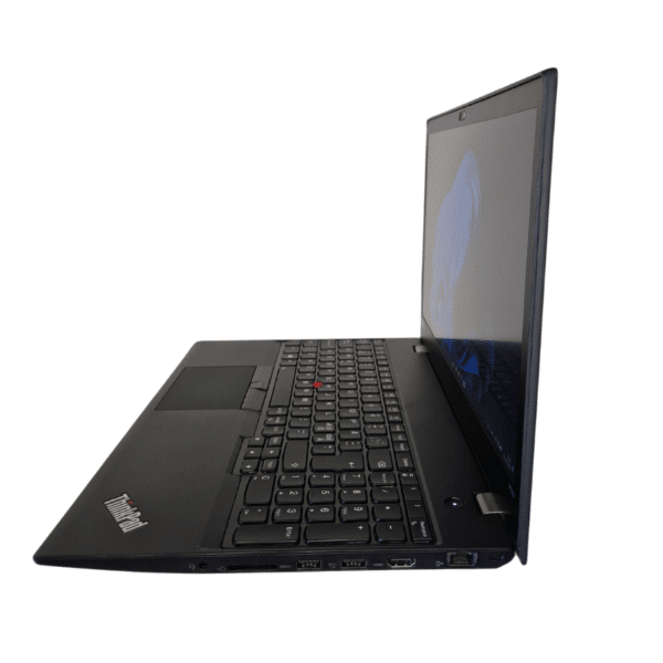 Lenovo Thinkpad P52s | 15,6″ FHD | I7 | 32GB | 512GB SSD | Grade A - set fra højre side