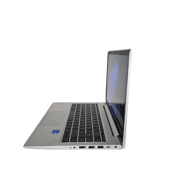 HP ProBook 640 G8 | 14,1″ | i5 | 16GB | 256GB SSD | Brugt B - set fra højre side