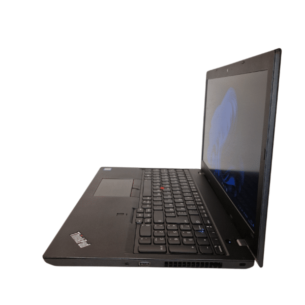 Lenovo ThinkPad L580 | 15,6″ FHD | i5 | 8GB | 256GB SSD | Brugt C - vist fra højre side