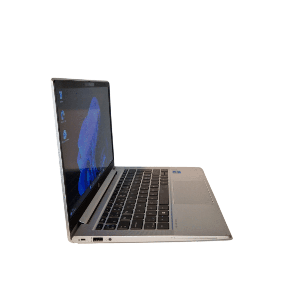 HP Probook 630 G8 | 13,3″ | i5 | 16GB | 256GB SSD | Brugt B - set fra venstre side