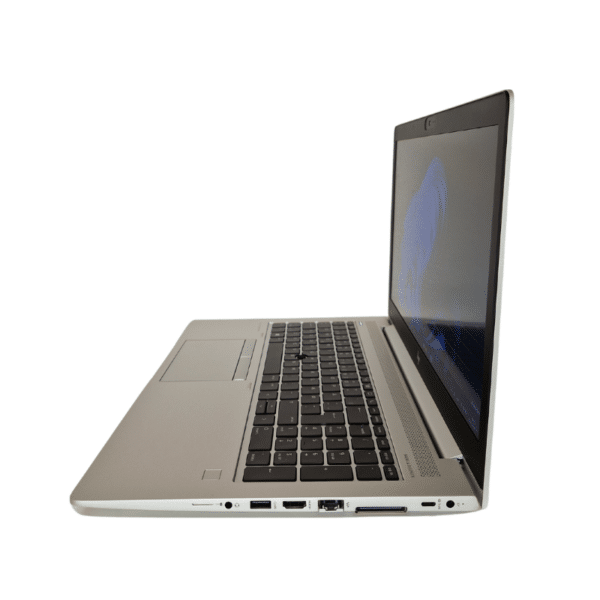 HP EliteBook 755 G5 | 15,6″ | AMD Ryzen 5 Pro | 8GB | 256GB SSD | Brugt A - vist fra højre side