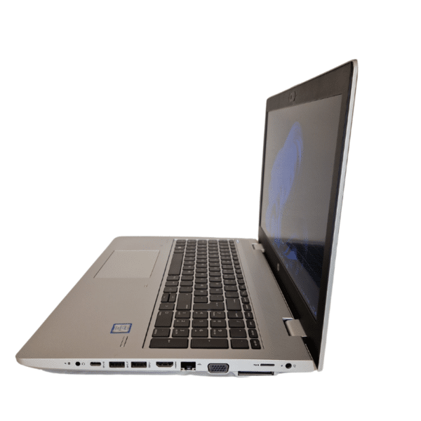 HP Probook 650 G4 | 15,6″ | i5 | 8GB | 256GB SSD | Brugt B - set fra højre side