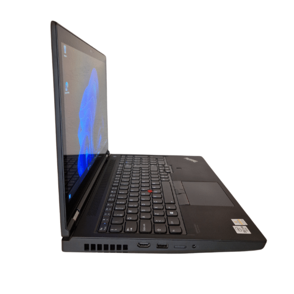 Lenovo ThinkPad P15 Gen 1 | 15,6″ FHD | Touch | I7 | 32GB | 1TB SSD | Grade A - vist fra venstre side