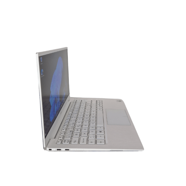 Dell XPS 13 7390 | 13,3″ FHD | I5 | 8GB | 256GB SSD | Grade A - vist fra venstre side